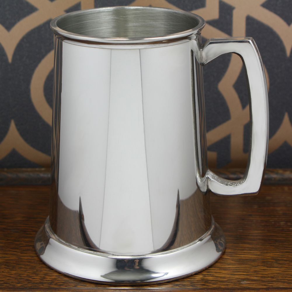 1pt English Pewter Tankard - Plain Surface
